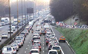 Κατά 2,2% μειώθηκαν οι πωλήσεις νέων αυτοκινήτων το 2000 στη Δυτική Ευρώπη