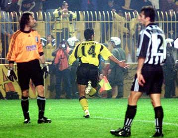 Με φόντο το Κύπελλο διασταυρώνουν τα ξίφη τους την Τετάρτη Αρης και ΠΑΟΚ