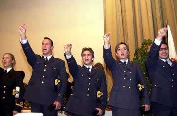 Ο υπουργός Αμυνας τίμησε τους διακριθέντες του Σίδνεϊ