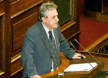 Ανοιχτός σε προτάσεις για τη βελτίωση του ΕΣΥ ο Αλ.Παπαδόπουλος – Έπονται ακόμα πέντε νομοσχέδια