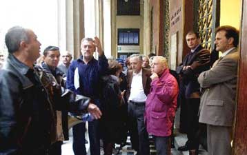 Συνεχίζει την καθοδική της πορεία η Σοφοκλέους – Στο μείον 1,08% ο γενικός δείκτης