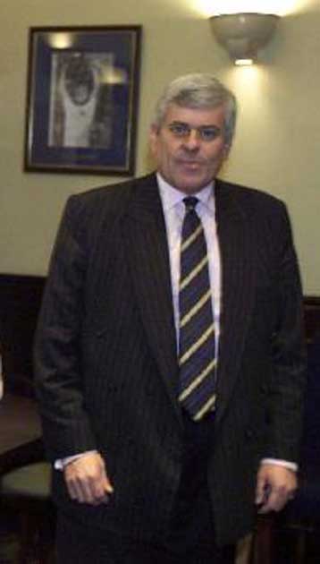 Έντονες αντιρρήσεις εκφράζει ο πρόεδρος της Λιντς για τις αλλαγές που προωθούνται στο σύστημα μεταγρ