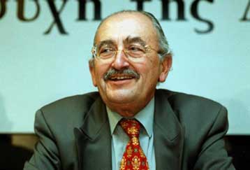 Ενημερωτικού χαρακτήρα η συνάντηση Σημίτη – Δαφέρμου