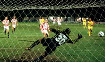 Ο αγώνας τελειώνει στο 90 και… το πρωτάθλημα το καλοκαίρι και όχι το χειμώνα – Χατζηαγγελής: Για