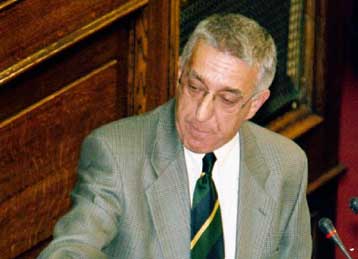 Εξηγήσεις από τον υπουργό Υγείας για την καταλληλότητα των ελικοπτέρων του ΕΚΑΒ ζητά η ΝΔ