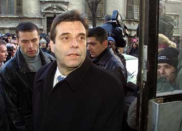 Οι πρώτες 100 ημέρες του Βόισλαβ Κοστούνιτσα στην εξουσία