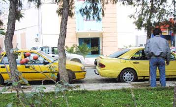 Επίθεση με χειροβομβίδες σε κέντρο διασκέδασης στο Περιστέρι