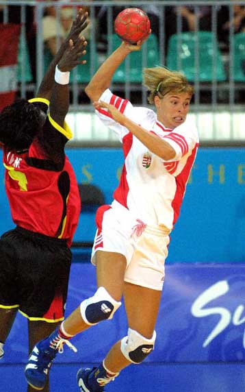 Δεύτερη ήττα της Αναγέννησης στο Champions League γυναικών, 29-21 από τη Λάρβικ