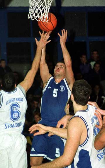 Καλύτερος ο Ιωνικός Νικαίας, κέρδισε τον συνονόματο της Νέας Φιλαδέλφειας με 74-61 για την Α2 του μπ