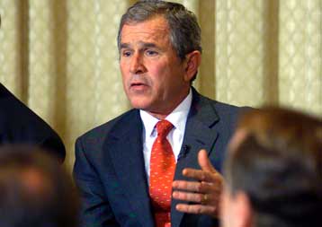 Πρώτη δουλειά του Μπους να «ελέγξει» τις τελευταίες ενέργειες του Κλίντον