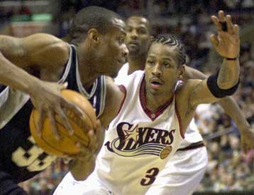 Επίδειξη ισχύος από Φιλαδέλφεια απέναντι στους Σπερς