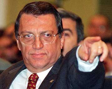 Αρνητικό το Ευρωπαϊκό Λαϊκό Κόμμα στο ενδεχόμενο ένταξης του κόμματος του Γιλμάζ στους κόλπους του