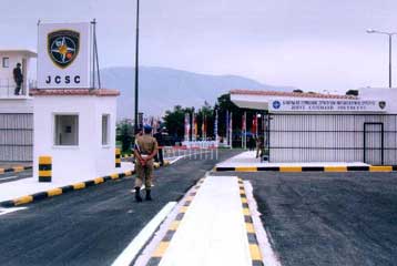 Έκτακτα μέτρα ασφαλείας στο στρατηγείο της Λάρισας για το φόβο τρομοκρατικής επίθεσης