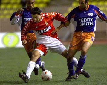 Ο κίνδυνος φυλάκισης τρέπει σε φυγή κατόχους πλαστών διαβατηρίων που παίζουν στο γαλλικό πρωτάθλημα