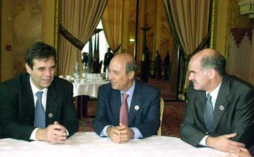 Έγκλημα του ΝΑΤΟ στο Κοσσυφοπέδιο καταγγέλλει ο Β.Κοστούνιτσα