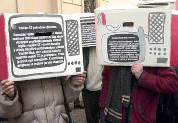 Συνεχίζεται η κρίση στην τσεχική τηλεόραση, παρά τις πρωτοβουλίες του Κοινοβουλίου