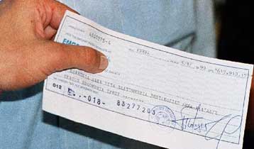 Λιγότερες ακάλυπτες επιταγές και συναλλαγματικές το 2000