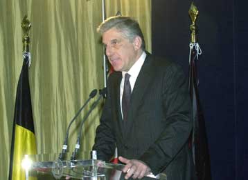 Συγχωνεύεται το ΥΠΕΘΟ με το Οικονομικών; – Πέντε τραπεζικοί όμιλοι θα παραμείνουν στην αγορά