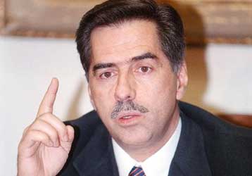 Δριμεία επίθεση Παπαγεωργόπουλου στην υπουργό Εσωτερικών για τα οικονομικά των ΟΤΑ