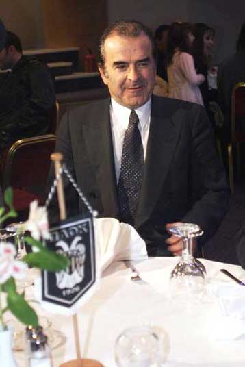 Δεν πουλάω τον ΠΑΟΚ, δηλώνει ο Μπατατούδης