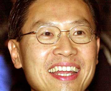 Την ενοχή του για παράνομη χρηματοδότηση του Κλίντον ομολογεί Ινδονήσιος επιχειρηματίας