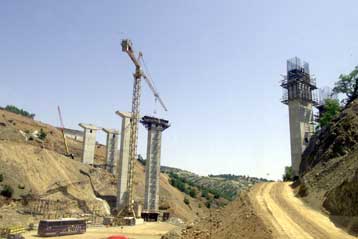 Παραδίδει το ΥΠΕΧΩΔΕ στους φορείς του κατασκευαστικού κλάδου το επίμαχο νομοσχέδιο