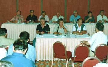 Πολιτική επιλογή και όχι οικονομική αναγκαιότητα η πώληση της ΟΑ, υποστηρίζουν ομιλητές σε εκδήλωση