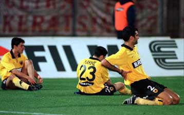 Αγανάκτηση, στενoχώρια, αναζήτηση γραμμής και μεταγραφικός σχεδιασμός στην AEK