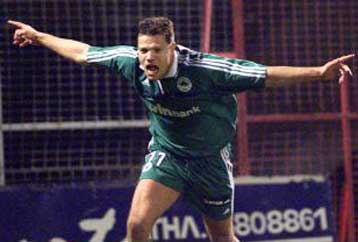 Σίγκουρτσον και Κόλα θέλει ο Σαμαράς στον ΟΦΗ