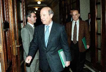 Παραμένουν οι Έλληνες στρατιώτες στο Κόσοβο