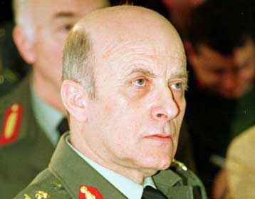 Την αποστράτευση του Α/ΓΕΣ και την παραμονή του αρχηγού του ΓΕΑ Δ.Λυτζεράκου αποφάσισε το ΚΥΣΕΑ