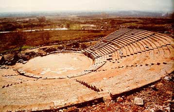 Αναστήλωση 100 εκατομμυρίων δρχ. στο αρχαίο θέατρο Φιλίππων