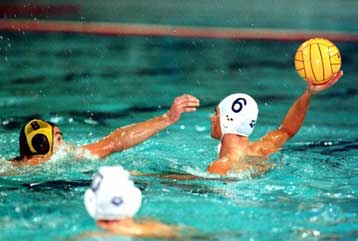 Ο Εθνικός τη Βουλιαγμένη 9-4 και ο Παναθηναϊκός τη Γλυφάδα 7-6 στα ντέρμπι της 10ης αγωνιστικής