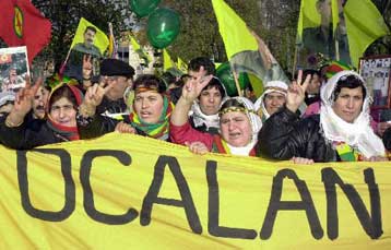 Ο Οτζαλάν είναι ο μόνος υπεύθυνος για τη σύλληψή του, υποστηρίζει στενή συνεργάτις του