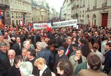 Ένα βήμα πριν από την αναγνώριση της γενοκτονίας των Αρμενίων η γαλλική Εθνοσυνέλευση