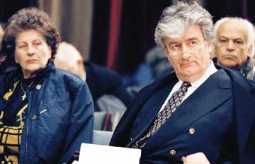 Κατηγορούμενη για εγκλήματα πολέμου η Πλάβσιτς – Παραδόθηκε οικειοθελώς στη Χάγη