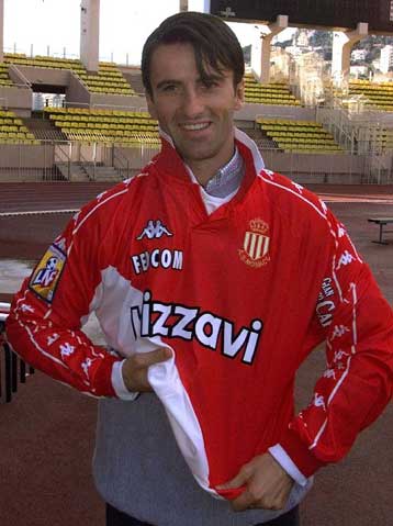 Υπέγραψε στη Μονακό ο Ραντουτσόγιου