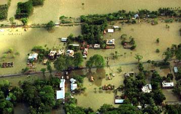 Περιορίστηκαν το 2000 ο αριθμός των θανάτων και το κόστος των ζημιών από τις καταστροφές