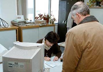 Την Τετάρτη αποφασίζει το ΑΕΔ για τα οικογενειακά επιδόματα