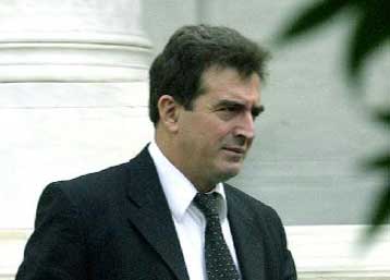 Υπερασπίζεται την καθιέρωση τεστ DNA στην εξιχνίαση εγκλημάτων ο Μ.Χρυσοχοΐδης