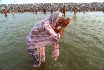 Χολιγουντιανές πνευματικές ανησυχίες βρίσκουν διέξοδο στην Ινδία