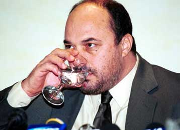 Νέα…«παράσταση» Μπέου, αυτήν τη φορά στον αθλητικό δικαστή