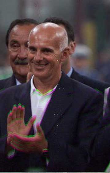 Ο Αρίγκο Σάκι αναλαμβάνει την Πάρμα