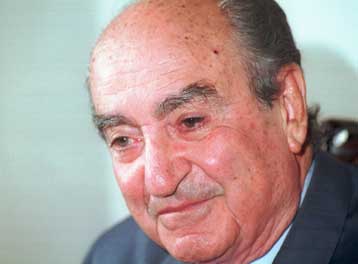 Συνεχίζεται ο πόλεμος δηλώσεων Μητσοτάκη – Λαλιώτη για το αεροδρόμιο των Σπάτων