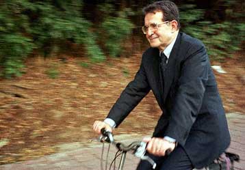 Την κατάργηση της εκ περιτροπής προεδρίας του Συμβουλίου της ΕΕ προτείνει ο Πρόντι