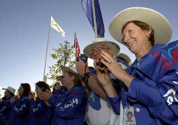 Έμειναν με τα συγχαρητήρια οι εθελοντές του Σίδνεϊ – Δεν τους απονέμονται τα μετάλλια που υποσχέθηκε