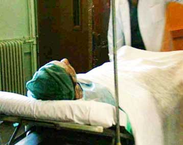 Στον εισαγγελέα ο έμπορος δικύκλων που έβαλε να κάψουν νεαρό επειδή του έκλεψε μοτοσικλέτα