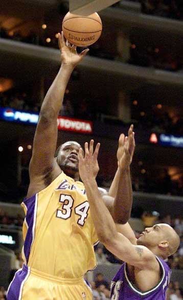 Οι Κλίπερς κέρδισαν τους Λέικερς και έκαναν την «έκπληξη» στη μονομαχία του Λος Αντζελες