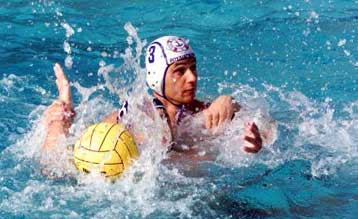 Ισοπαλία 11-11 Βουλιαγμένης – Ολυμπιακού μέσα σε γενική σύρραξη – Τα αποτελέσματα