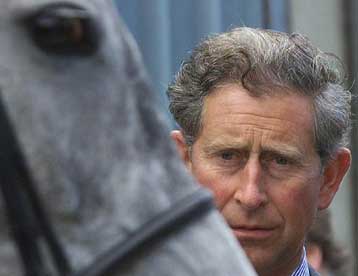 Υπερβολικά… extreme sport αποδεικνύεται για τον πρίγκιπα Κάρολο το κυνήγι της αλεπούς